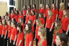 Noslēgusies novada koru skate