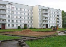 Smilšu ielā top bērnu rotaļlaukums