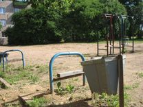 Par pagalmu gadiem neviens nerūpējas