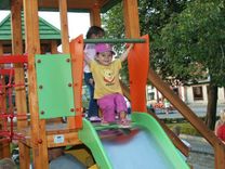 Rotaļlaukumus katrā sētā!