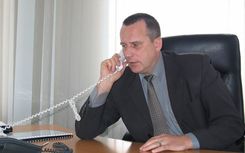 Jaunu reģistrēto auto skaits samazinājies par 40%, darbs – optimizēts