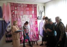 Lapmežciemā rokdarbu izstāde ar katru gadu vērienīgāka