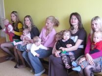 Tik mīlošās un mīļās – māmiņas