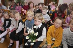 FOTO: Šodien – pēdējā skolas diena