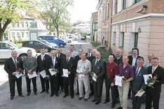 Pēc 20 gadiem sveic policistus - Barikāžu dalībniekus