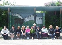 Vecmokās tapusi autobusu pietura – mūzikas, vasaras un lauku noskaņās