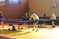 Galda tenisisti sportiskām cīņām gatavi