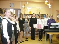 Tiekas Kandavas bibliotēkas čaklākie grāmatu draugi