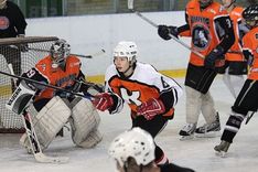 Tukuma ledus halles hokeja čempionāts turpinās