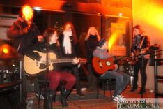 Tukuma pilsētas galvenā Ziemassvētku egle iedegta