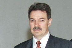 Zemgales vidusskolas direktors paliek savā vietā