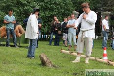 Jaunpils viduslaiku svētkos sumina spēku un daili /FOTO/