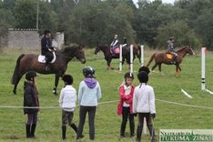 Jātnieku sporta svētki Tīlē