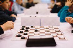 Tiek organizēti dambretes turnīri tiešsaistē