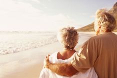 Izdienas pensiju saņēmējiem izsniegs bezmaksas apliecības