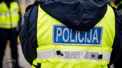 Policija veic pārbaudes tirgū un vairākos uzņēmumos