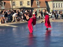 Izziņo Dejas balvas nominantus. Trīs nominācijās – dejas notikumi Tukumā