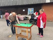 Šodien tirgū var ne tikai iepirkties, bet arī../VIDEO/