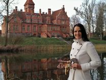 Jaunmoku pilī jauna saimniece