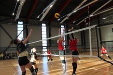 Turpinās Tukuma novada volejbola čempionāts sievietēm