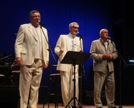 Dzejas dienās Jūrmalā uzstāsies Sīmanis; Ziedoņa dzeju lasīs Paukštello un Bērziņš