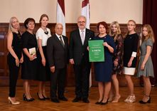 Skolu reitingā augstākās vietas – Raiņa ģimnāzijai un Engures vidusskolai