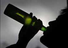 37% Latvijas iedzīvotāju ir iegādājušies nelegālo alkoholu
