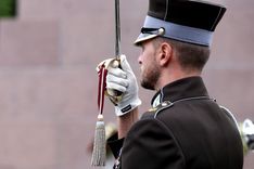 Pasveicini karavīru!