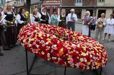 Plāno atcelt «Rožu svētkus»