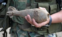 Jaunieši Smārdē uzspridzina kara lādiņu. Viens cietušais.