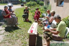 Adītāju dienā Vecmokās piedāvā sasildīt saulīti