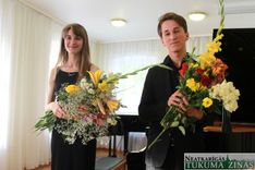 Pianisti Aurēlija Šimkus un Daumants Liepiņš koncertā Tukumā