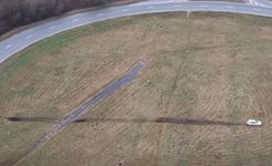 Dzērumā nepamana...apli /video/