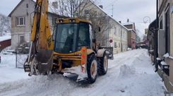 Pilsētā turpina izvest sniegu
