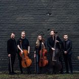 Grupa DAGAMBA jauks stilus un ārdīs robežas Kandavas Ozolāju estrādē