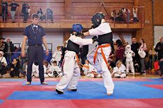 Sabilē aizvadītas karatē sacensības, kurās ražīgi pārstāvēti arī novada klubi
