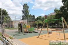 Tukumā, Dārzniecības ielas 2a bērnu rotaļlaukums traucē naktsmieru