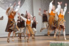 Tautas deju Dižkoncerts Slampē /FOTO/