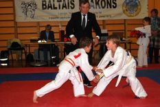 Sporta klubs «Baltais drakons» aizvadījis karatē turnīru Talsos
