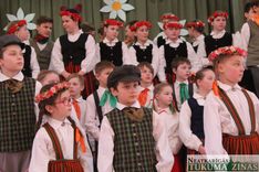 Bērnu dziesmu un deju festivāls Džūkstē /FOTO/