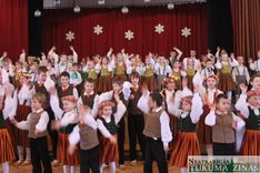 Bērnu kolektīvi sadanco Džūkstē /FOTO/