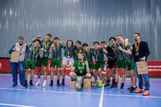 Tukuma Raiņa Valsts ģimnāzijas jaunieši izcīna medaļas telpu futbolā