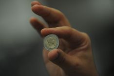 Latviešiem patīk jaunā Latvijas eiro monēta