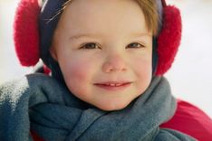 Vairākas apģērbu kārtas bērnam negarantē siltumu