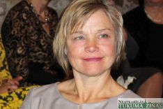 Smārdes skolas sporta skolotājai Andai Germovai – IZM Atzinības raksts