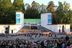 Tukumā plāno vīru un sievu koru sadziedāšanos
