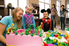 Tukumā norisinājies «Lego» un žurnāla «Mans Mazais» seminārs vecākiem