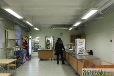 Vai skolēni turpmāk ēdienu meklēs veikalos?