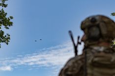 Militāro mācību ietvaros lidos lidmašīnas