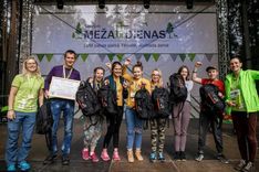 Irlavas pamatskolas komanda sīvā konkurencē izcīna uzvaru LVM Meža olimpiādē